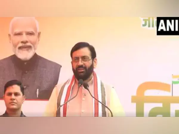 Haryana CM ने तिरंगा यात्रा निकाली, इसे देशभक्ति की भावना को श्रद्धांजलि देने का अवसर बताया Haryana CM ने तिरंगा यात्रा निकाली, इसे देशभक्ति की भावना को श्रद्धांजलि देने का अवसर बताया