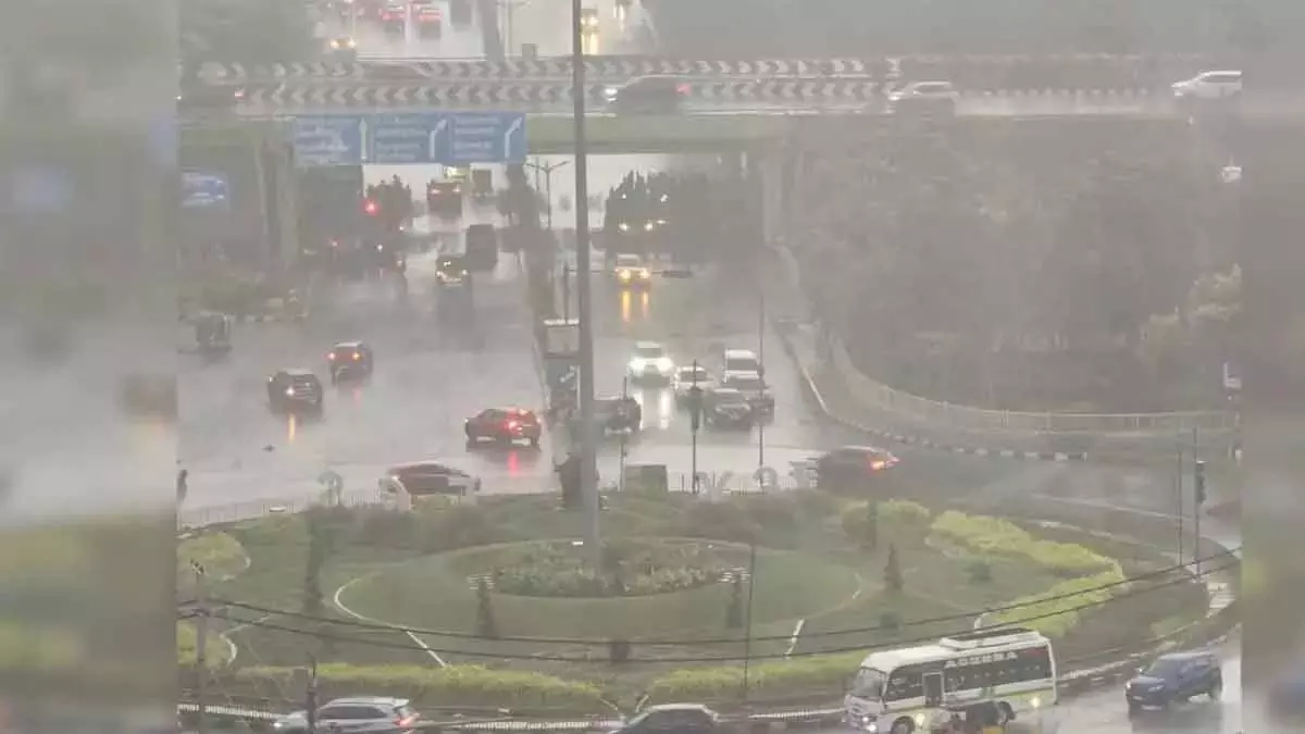 भारी बारिश के पूर्वानुमान से पहले सरकार ने उठाए कदम भारी बारिश के पूर्वानुमान से पहले सरकार ने उठाए कदम