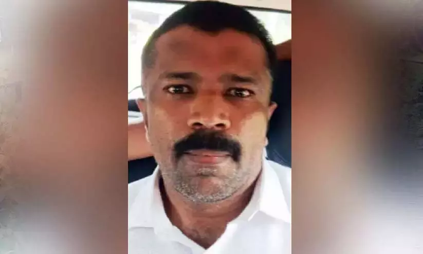 शेयर बाजार में निवेश पर अधिक लाभ का वादा कर करोड़ों की ठगी करने वाला व्यक्ति गिरफ्तार शेयर बाजार में निवेश पर अधिक लाभ का वादा कर करोड़ों की ठगी करने वाला व्यक्ति गिरफ्तार