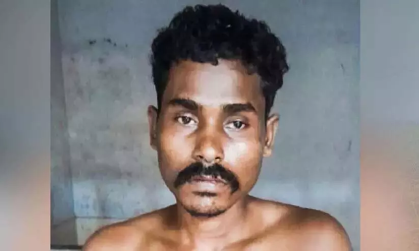 मेडिकल कॉलेज में आत्महत्या की धमकी; उन्हें रोकने की कोशिश करते समय दो पुलिसकर्मी घायल मेडिकल कॉलेज में आत्महत्या की धमकी; उन्हें रोकने की कोशिश करते समय दो पुलिसकर्मी घायल