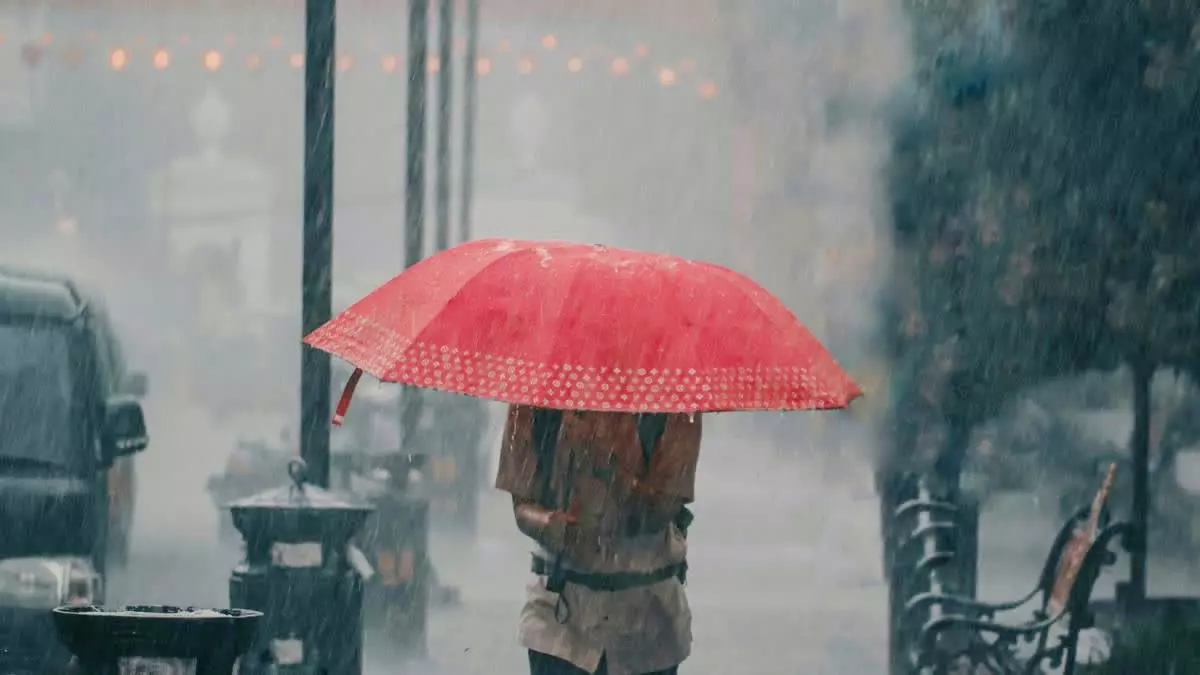 Uttarakhand के सात जिलों में होगी झमाझम बारिश, अलर्ट जारी Uttarakhand के सात जिलों में होगी झमाझम बारिश, अलर्ट जारी