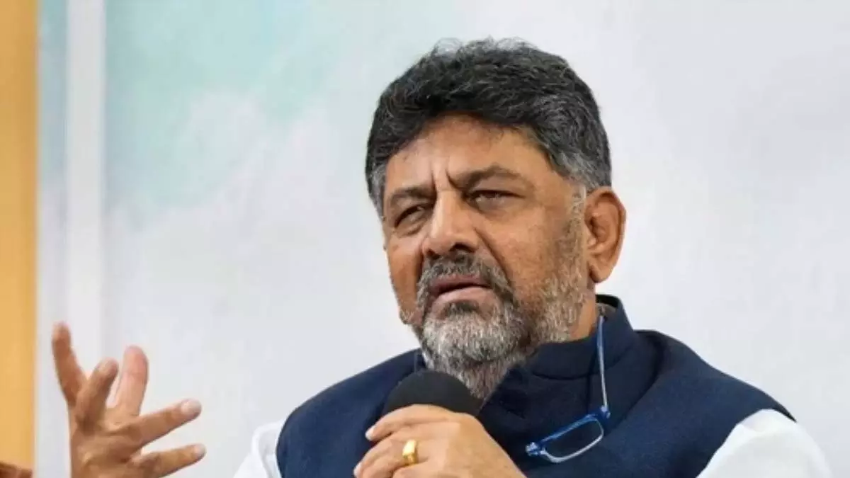 गृह मंत्री जी. परमेश्वर ने कन्नड़ अभिनेत्री को शादी के तोहफे के तौर पर पैसे दिए होंगे : उपमुख्यमंत्री डी.के. शिवकुमार गृह मंत्री जी. परमेश्वर ने कन्नड़ अभिनेत्री को शादी के तोहफे के तौर पर पैसे दिए होंगे : उपमुख्यमंत्री डी.के. शिवकुमार