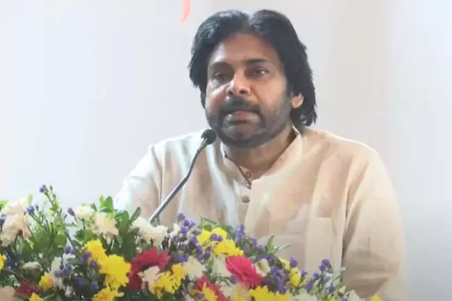 पेड़ों को मत हटाओ पेड़ लगाना सीखो: उपमुख्यमंत्री पवन कल्याण पेड़ों को मत हटाओ पेड़ लगाना सीखो: उपमुख्यमंत्री पवन कल्याण