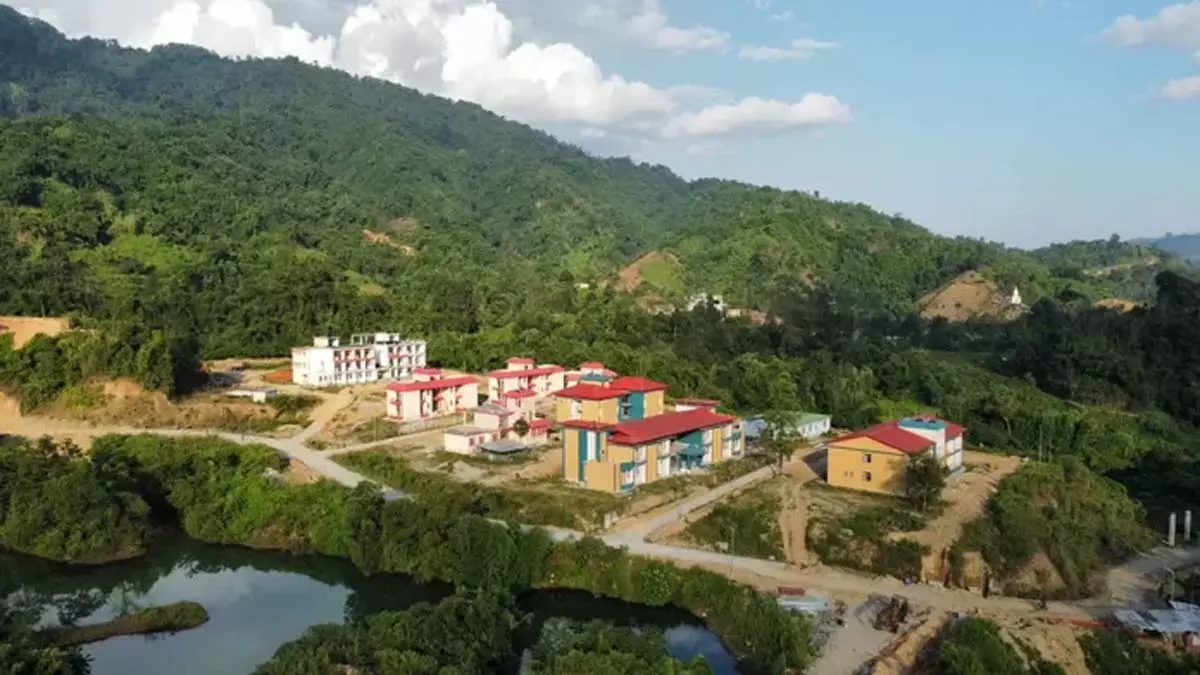 FTI के छात्रों ने बुनियादी सुविधाओं की मांग को लेकर विरोध प्रदर्शन जारी रखा FTI के छात्रों ने बुनियादी सुविधाओं की मांग को लेकर विरोध प्रदर्शन जारी रखा