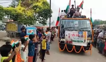 शहीद हवलदार संतोष यादव को Bihar ने दी श्रद्धांजलि शहीद हवलदार संतोष यादव को Bihar ने दी श्रद्धांजलि