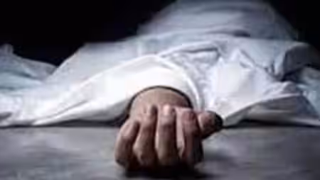 Prayagraj: पुलिस को देख भागे नशेड़ी, कुएं में गिरकर एक की दर्दनाक मौत Prayagraj: पुलिस को देख भागे नशेड़ी, कुएं में गिरकर एक की दर्दनाक मौत