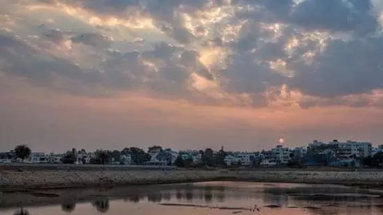 बाढ़ की चेतावनी निचले इलाकों में जलभराव, प्रशासन ने अलर्ट जारी किया बाढ़ की चेतावनी निचले इलाकों में जलभराव, प्रशासन ने अलर्ट जारी किया