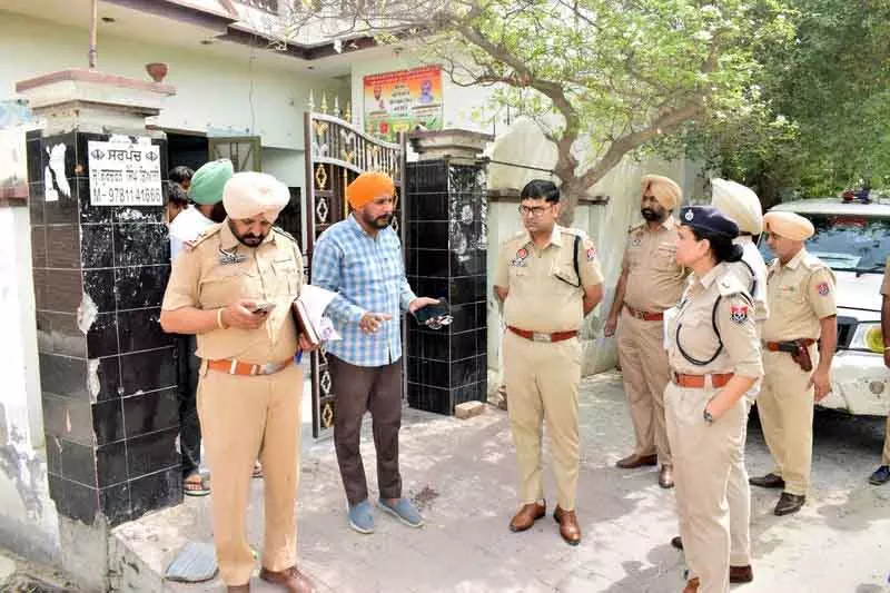 Ludhiana ग्रामीण पुलिस ने 3 महीने में 35 तस्करों की 30 करोड़ रुपये की संपत्ति जब्त की Ludhiana ग्रामीण पुलिस ने 3 महीने में 35 तस्करों की 30 करोड़ रुपये की संपत्ति जब्त की