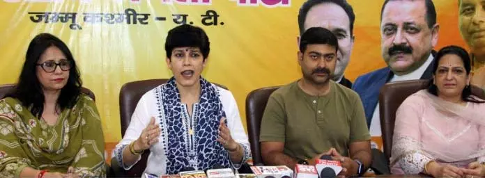 सरकार को सुरक्षा के लिए खतरा पैदा करने वाले अवैध प्रवासियों को वापस भेजना चाहिए: Rajni Sethi सरकार को सुरक्षा के लिए खतरा पैदा करने वाले अवैध प्रवासियों को वापस भेजना चाहिए: Rajni Sethi