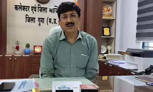 सैनिक के परिवार को वापस मिला पैतृक जमीन, पड़ोसियों ने कर लिया था कब्ज़ा सैनिक के परिवार को वापस मिला पैतृक जमीन, पड़ोसियों ने कर लिया था कब्ज़ा