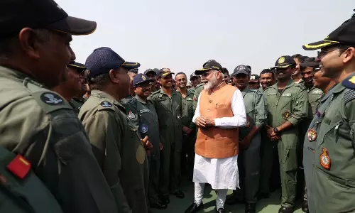 कांग्रेस नेता ने की तारीफ, मोदी सरकार ने पाकिस्तान की पोल खोलकर रख दी