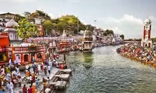 Ganga dussehra: घर पर इस विधि से करें स्नान, मिलेगा गंगा में डुबकी लगाने का लाभ Ganga dussehra: घर पर इस विधि से करें स्नान, मिलेगा गंगा में डुबकी लगाने का लाभ