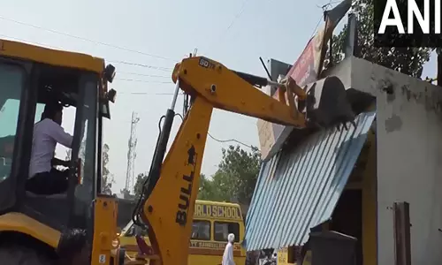 Sambhal का सौंदर्यीकरण जारी, प्रशासन ने चलाया ध्वस्तीकरण अभियान