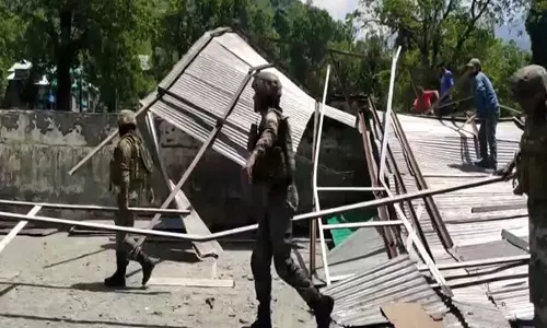 Poonch: तेज हवाओं और तूफान के कारण स्कूलों को भारी नुकसान