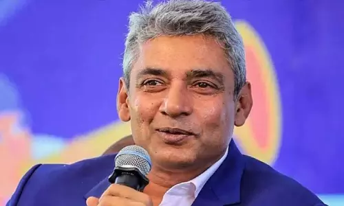 Hyderabad: जड़ेजा की नज़र में सूर्या-नमन ने लूटी महफिल Hyderabad: जड़ेजा की नज़र में सूर्या-नमन ने लूटी महफिल