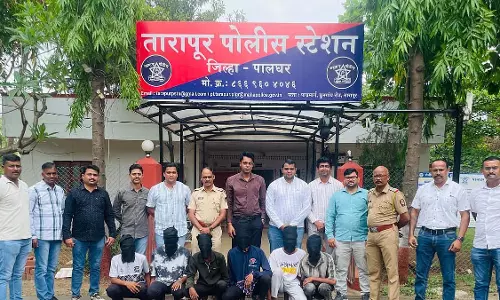 Palghar : 36 वर्षीय व्यक्ति की नृशंस हत्या में नाबालिग समेत सात गिरफ्तार Palghar : 36 वर्षीय व्यक्ति की नृशंस हत्या में नाबालिग समेत सात गिरफ्तार
