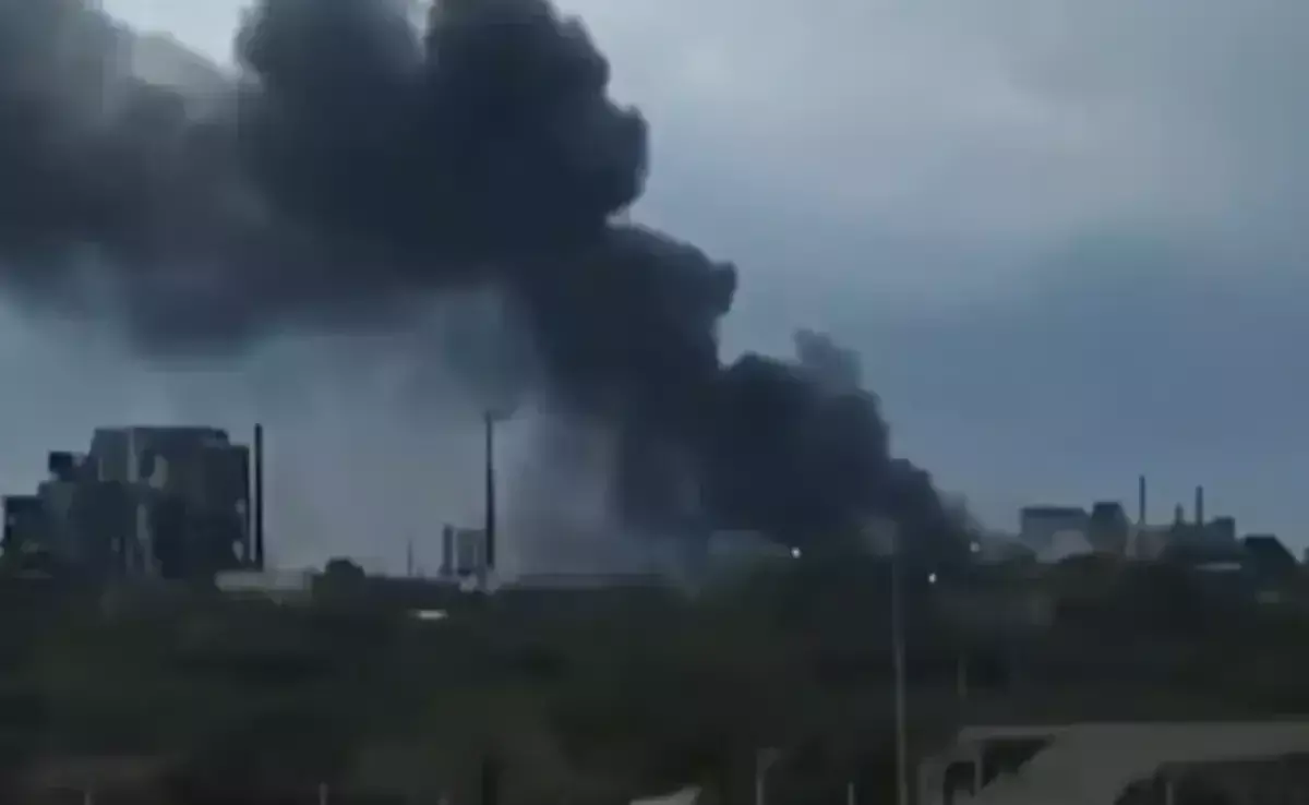 Nashik: जिंदल प्लांट में भीषण आग, लाखों का हुआ नुकसान Nashik: जिंदल प्लांट में भीषण आग, लाखों का हुआ नुकसान