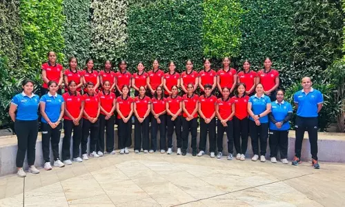 भारतीय जूनियर महिला हॉकी टीम अर्जेंटीना में चार देशों के टूर्नामेंट के लिए रवाना हुई