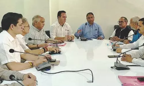 दुश्मन को नाकाम करने के लिए बीएसएफ जवान तैयार: DIG दुश्मन को नाकाम करने के लिए बीएसएफ जवान तैयार: DIG