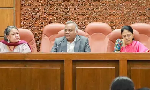मंत्री प्रियांक खड़गे ने अधिकारियों को पेयजल प्रदूषण रोकने के लिए कदम उठाने के निर्देश दिए