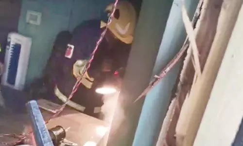 शहर में अगरबत्ती बनाने वाली इकाई में एक और भीषण आग लग गई