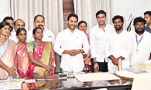 जगन ने तिरुवुरु में टीडीपी के लोकतंत्र पर हमले की निंदा की