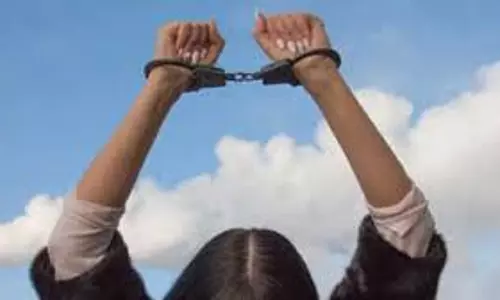 Prayagraj: स्कूल में मासूम की मौत, शिक्षिकाओं की गिरफ्तारी से मचा हड़कंप
