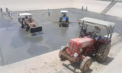 Sirsa के ग्रामीणों ने पानी की टंकी साफ की, अधिकारियों पर लापरवाही का आरोप लगाया
