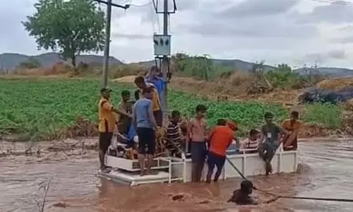 भारी बारिश के कारण भूस्खलन: राज्य के कई हिस्सों में भारी बारिश जारी