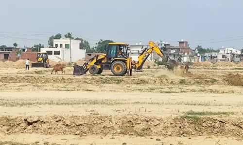 Yamunanagar में अनाधिकृत कॉलोनी में कच्ची सड़कें तोड़ी गईं