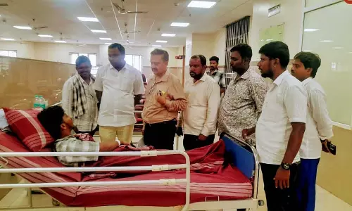Harohalli : सड़क जाम कर रहे दलित युवकों पर हमला
