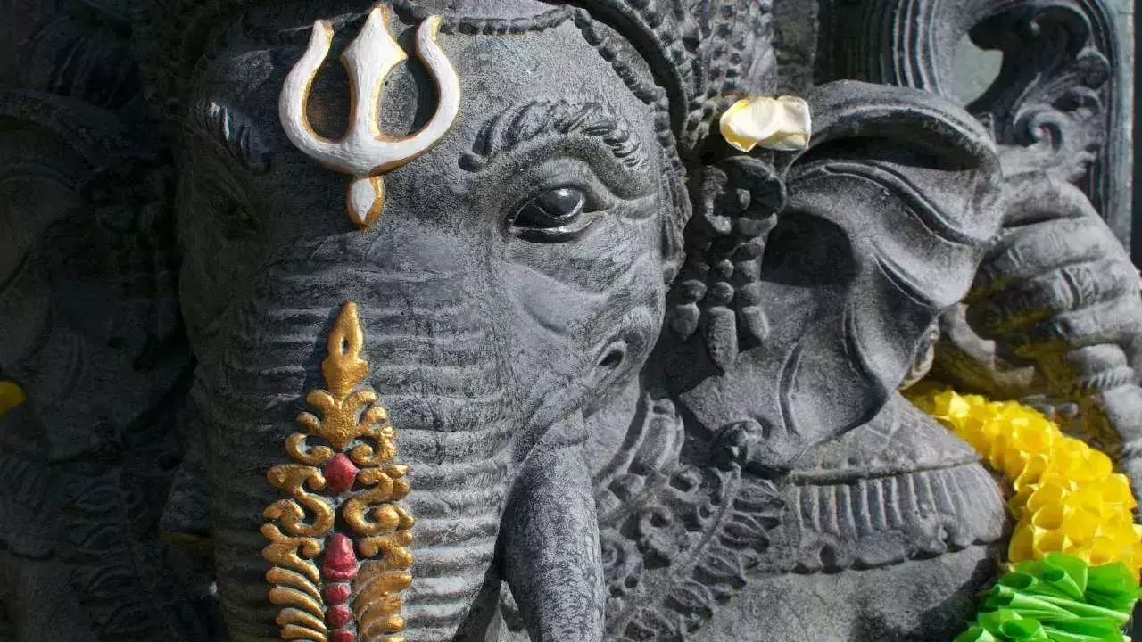 Doda Ganesh temple की रहस्यमयी गाथा, सदियों से लोगों की आस्था का केंद्र Doda Ganesh temple की रहस्यमयी गाथा, सदियों से लोगों की आस्था का केंद्र