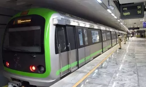 Bengaluru: महंगाई के बीच मेट्रो ने दिया नया झटका