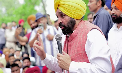 Punjab CM ने कहा- दूसरों को पंजाब के हिस्से का पानी नहीं चुराने देंगे Punjab CM ने कहा- दूसरों को पंजाब के हिस्से का पानी नहीं चुराने देंगे