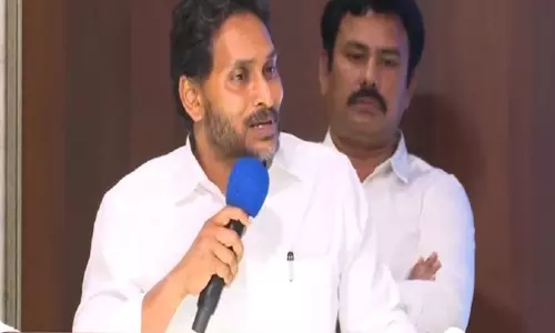 जगन ने CM Naidu पर वित्तीय कुप्रबंधन का आरोप लगाया, पक्षपात के लिए येलो मीडिया पर निशाना साधा