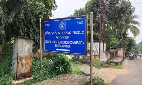 अभय ने ओडिशा कर्मचारी चयन आयोग के अध्यक्ष पद से इस्तीफा दिया