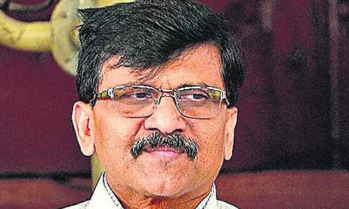 पवार को मोदी और शाह से इस्तीफा मांगना चाहिए: Raut