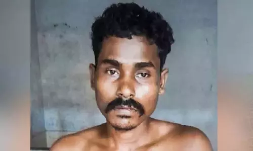 मेडिकल कॉलेज में आत्महत्या की धमकी; उन्हें रोकने की कोशिश करते समय दो पुलिसकर्मी घायल मेडिकल कॉलेज में आत्महत्या की धमकी; उन्हें रोकने की कोशिश करते समय दो पुलिसकर्मी घायल