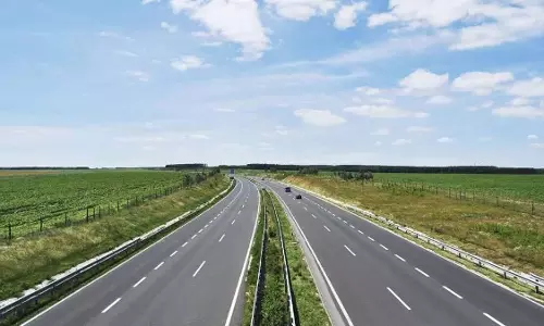 मुख्यमंत्री ने एक्यूप्रेशर सेंटर तक पहुंचने के लिए सड़क का  किया उद्घाटन