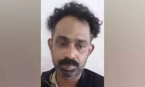 किराये के मकान में नशीले पदार्थ की तस्करी करने वाला व्यक्ति गिरफ्तार किराये के मकान में नशीले पदार्थ की तस्करी करने वाला व्यक्ति गिरफ्तार