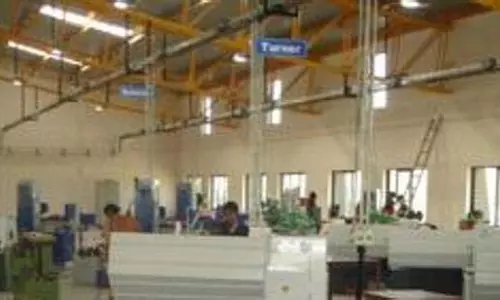 ITI में सुधार के लिए सरकार ने 5,000 निजी संस्थानों से संपर्क किया ITI में सुधार के लिए सरकार ने 5,000 निजी संस्थानों से संपर्क किया