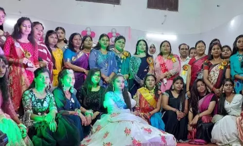 Bareilly: छात्राओं ने डिजाइन किए परिधानों का प्रदर्शन किया