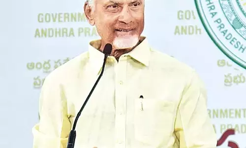 CM Chandrababu : हम योग को स्कूली पाठ्यक्रम में शामिल करेंगे CM Chandrababu : हम योग को स्कूली पाठ्यक्रम में शामिल करेंगे