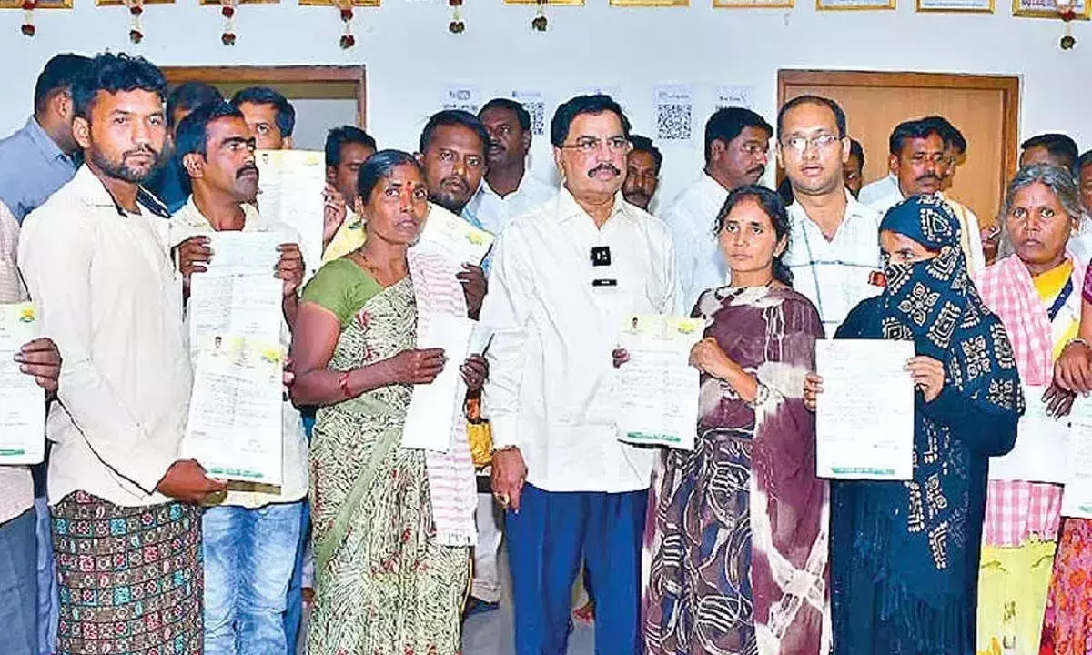 Andhra: CMRF ने कल्याणदुर्ग में बीमार गरीबों की मदद की