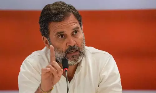 मोदी जी, खोखले भाषण देना बंद कीजिए: राहुल गांधी मोदी जी, खोखले भाषण देना बंद कीजिए: राहुल गांधी