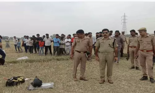 Mau में युवक की धारदार हथियार से की हत्या, हत्यारों की धर-पकड़ के लिए तीन टीमों में गठित की Mau में युवक की धारदार हथियार से की हत्या, हत्यारों की धर-पकड़ के लिए तीन टीमों में गठित की
