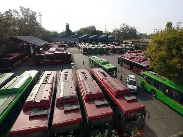 DTC ने जारी किया नया एसओपी, 15 मिनट के भीतर खराब बसों को हटाया जाएगा DTC ने जारी किया नया एसओपी, 15 मिनट के भीतर खराब बसों को हटाया जाएगा