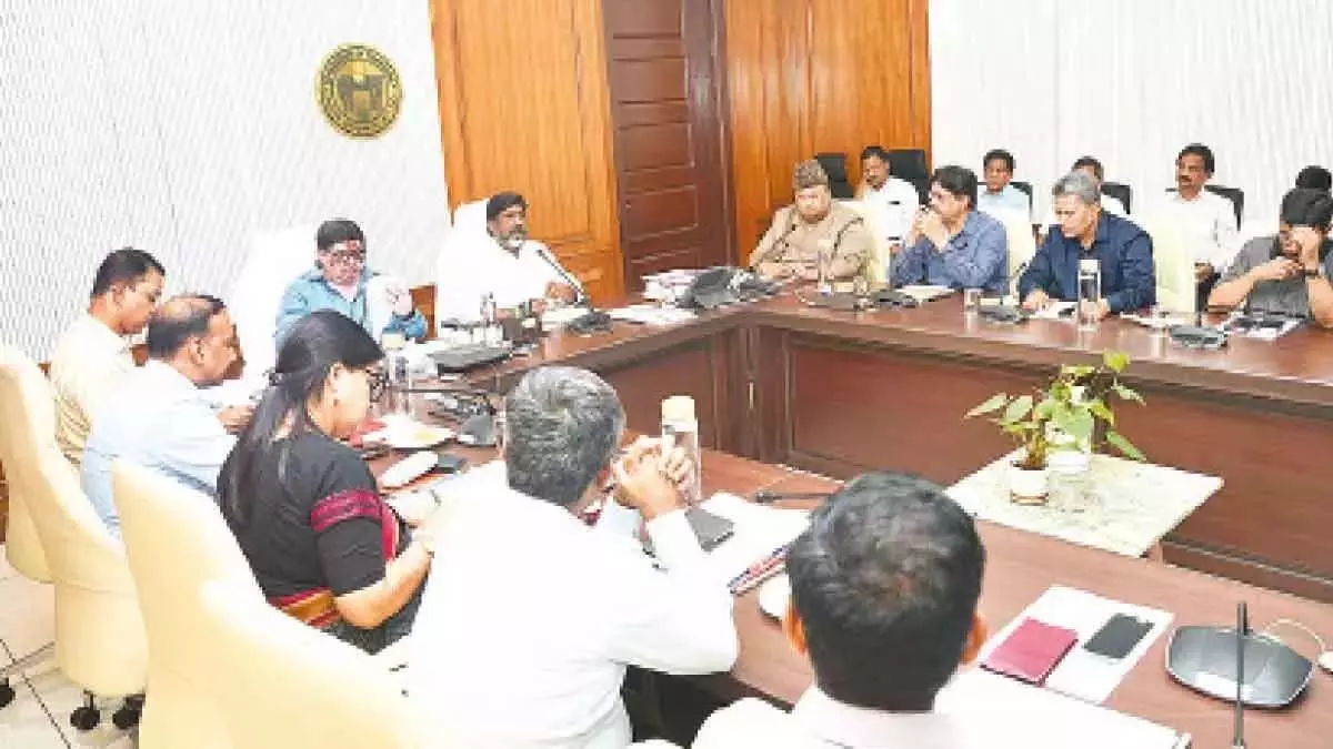 Hyderabad को विश्व नगर बनाने के लिए धन की कोई चिंता नहीं: भट्टी Hyderabad को विश्व नगर बनाने के लिए धन की कोई चिंता नहीं: भट्टी