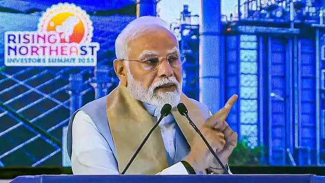 चाहे आतंकवाद हो या नक्सलवाद, जीरो टॉलरेंस होना चाहिए: PM Modi चाहे आतंकवाद हो या नक्सलवाद, जीरो टॉलरेंस होना चाहिए: PM Modi
