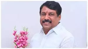 TN BJP प्रमुख नैनार नागेंद्रन का दावा: संयुक्त विपक्ष 2026 में द्रमुक शासन खत्म करेगा TN BJP प्रमुख नैनार नागेंद्रन का दावा: संयुक्त विपक्ष 2026 में द्रमुक शासन खत्म करेगा